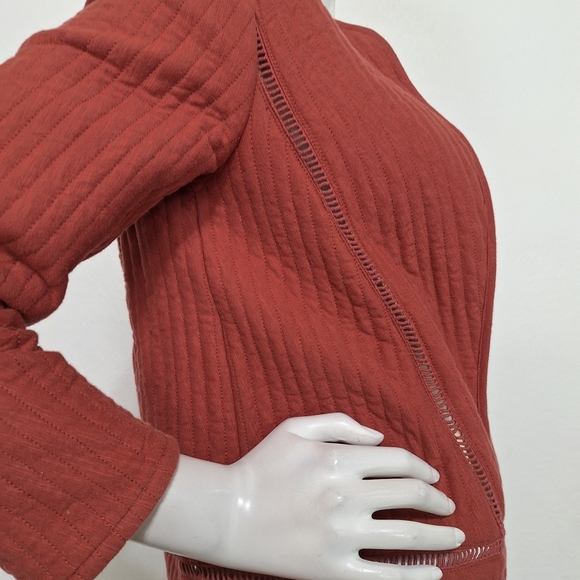 Akemi + Kin Preppy Textured Quilting Open Front Jacket Rust Red Size XS - Picture 3 of 10